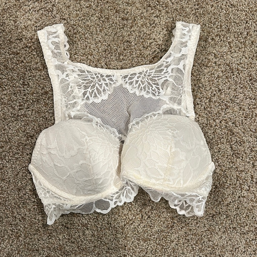 PINK Victoria's Secret Cream Lace Bra